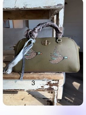 Olive Green Women's Satchel with Embroidered Ducks
